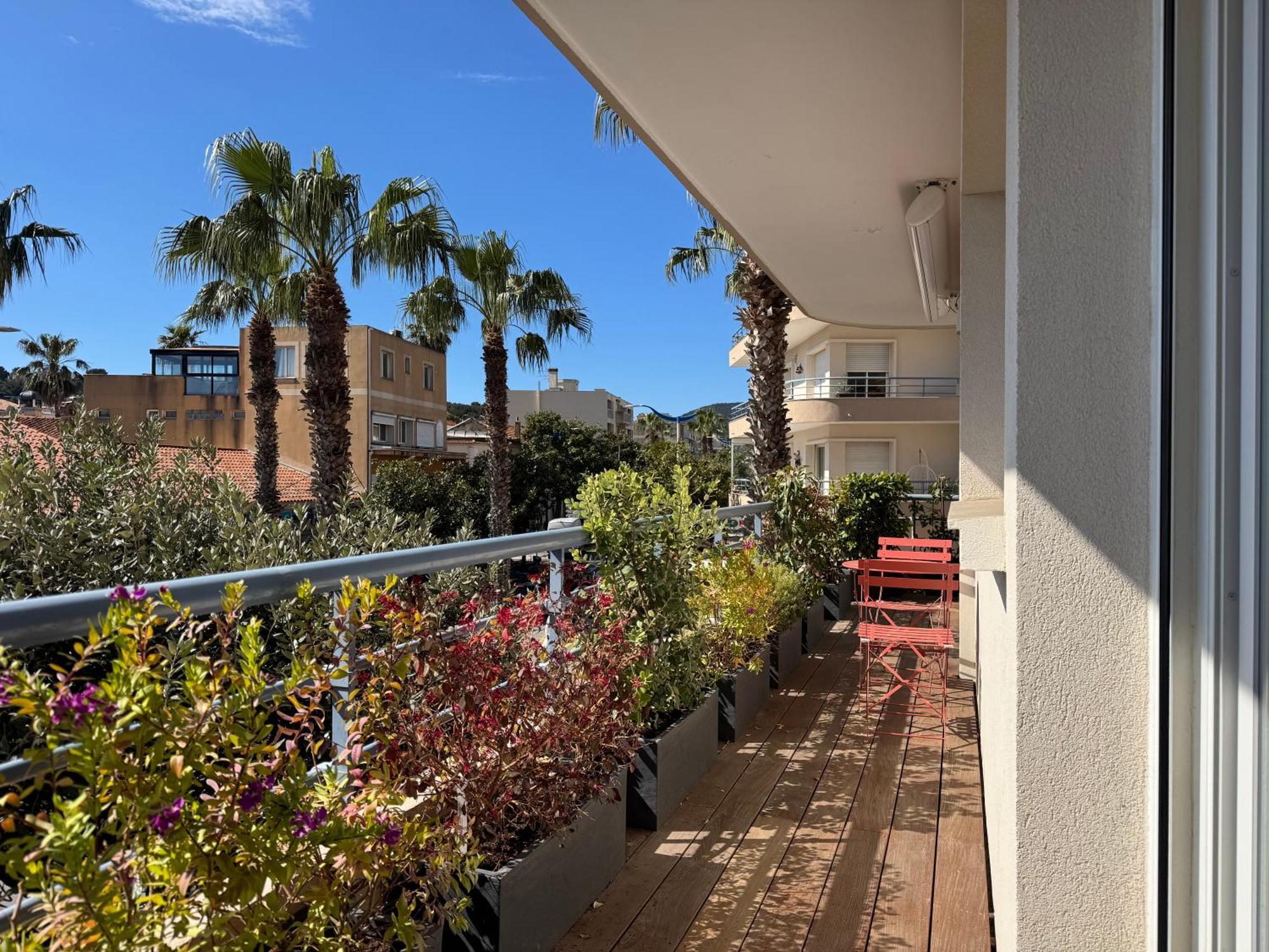 Appartement Luxueux Plein Centre De Cavalaire A 2Mn De La Plage Zewnętrze zdjęcie
